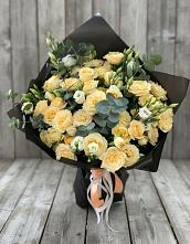 Букет цветов из:  Розы и Лизиантусы #REPLACE_PRED# Новичихе