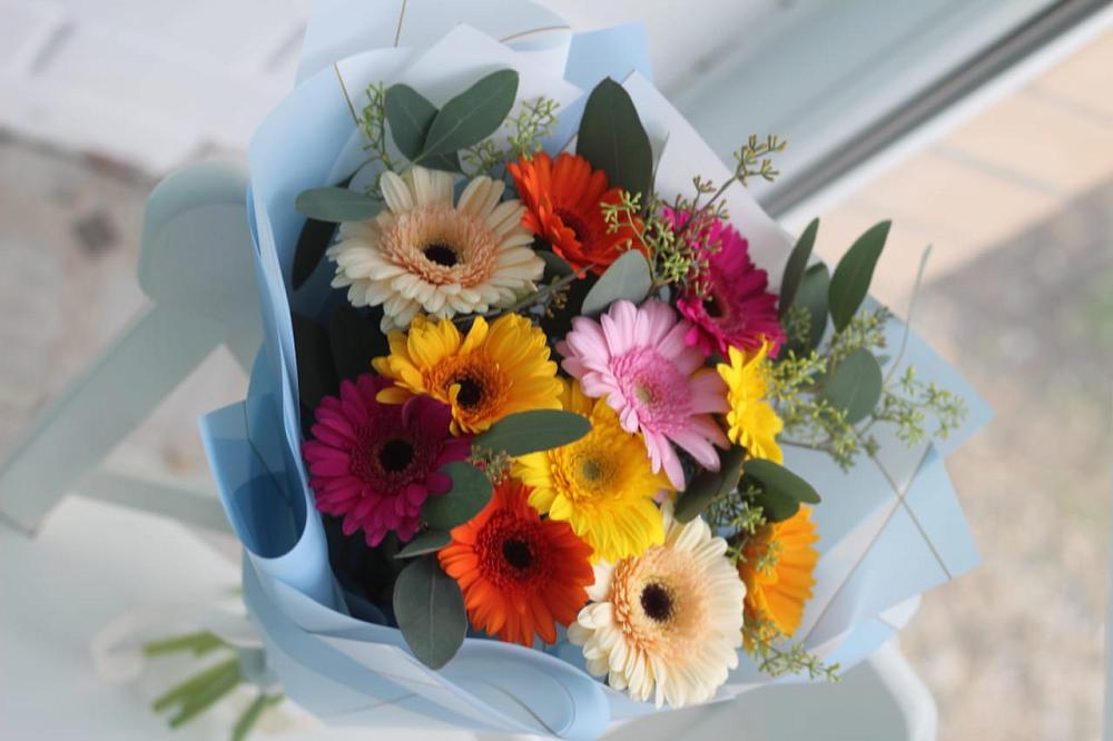 Букет цветов из: Герберы в Новичихе