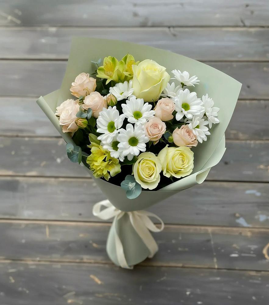 Букет цветов из: Альстромерии, Розы и Хризантемы в Новичихе