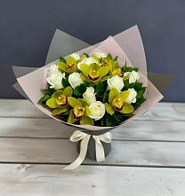 Букет цветов из:  Орхидеи и Розы в Новичихе