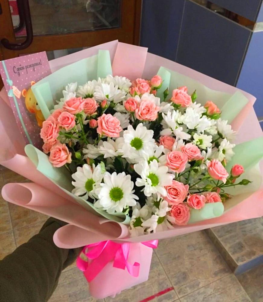 Букет цветов из: Розы и Хризантемы в Новичихе