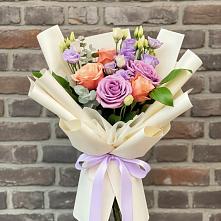 Букет цветов из:  Лизиантусы и Розы #REPLACE_PRED# Новичихе