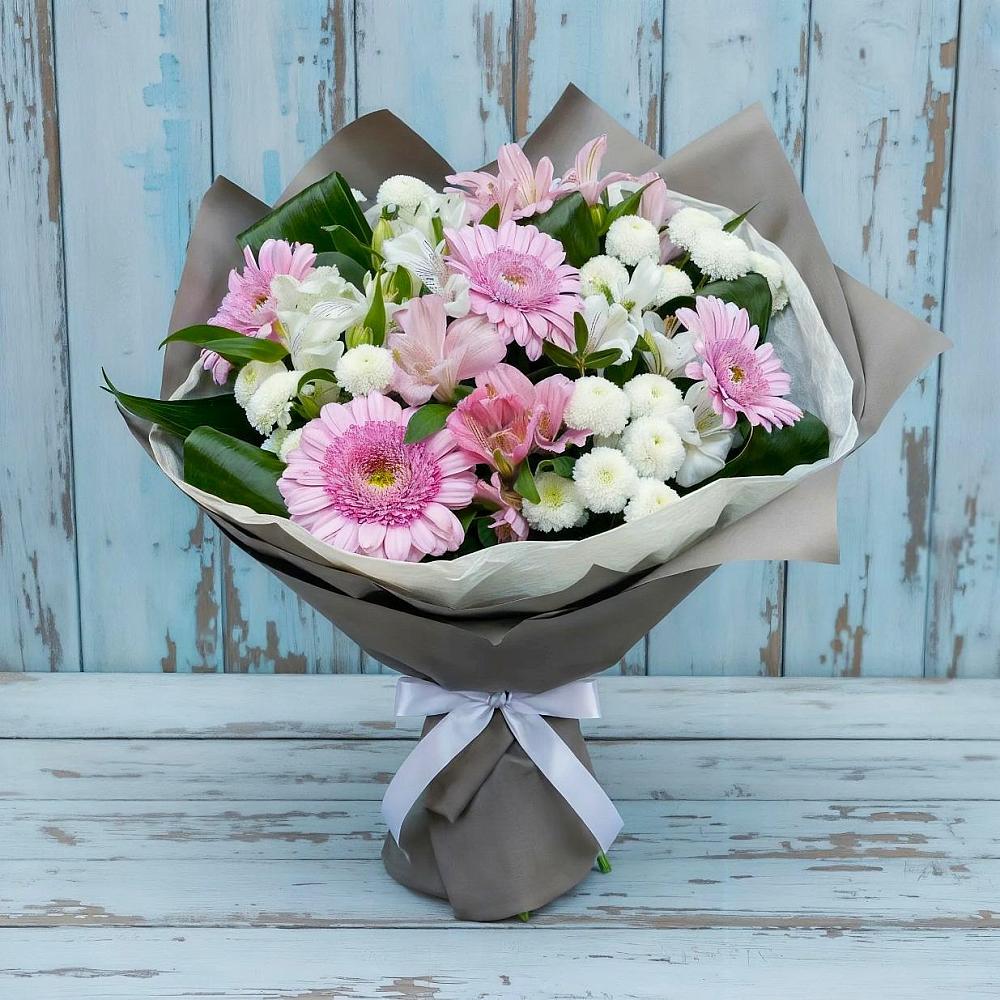 Букет цветов из: Герберы, Альстромерии и Хризантемы в Новичихе