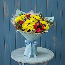 Букет цветов из:  Альстромерии и Хризантемы #REPLACE_PRED# Новичихе