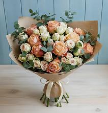 Букет цветов из:  Альстромерии и Розы в Новичихе