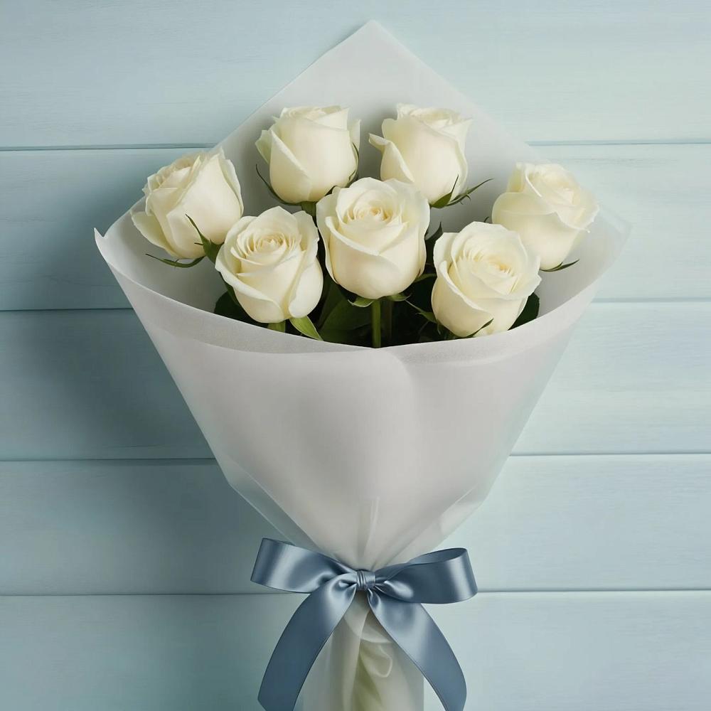 Букет 7 Белых роз Эдлесс Лав в Новичихе